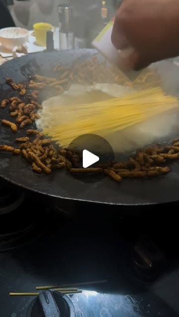 Macarrão no Aro com Proteína de Soja em Tirinhas
