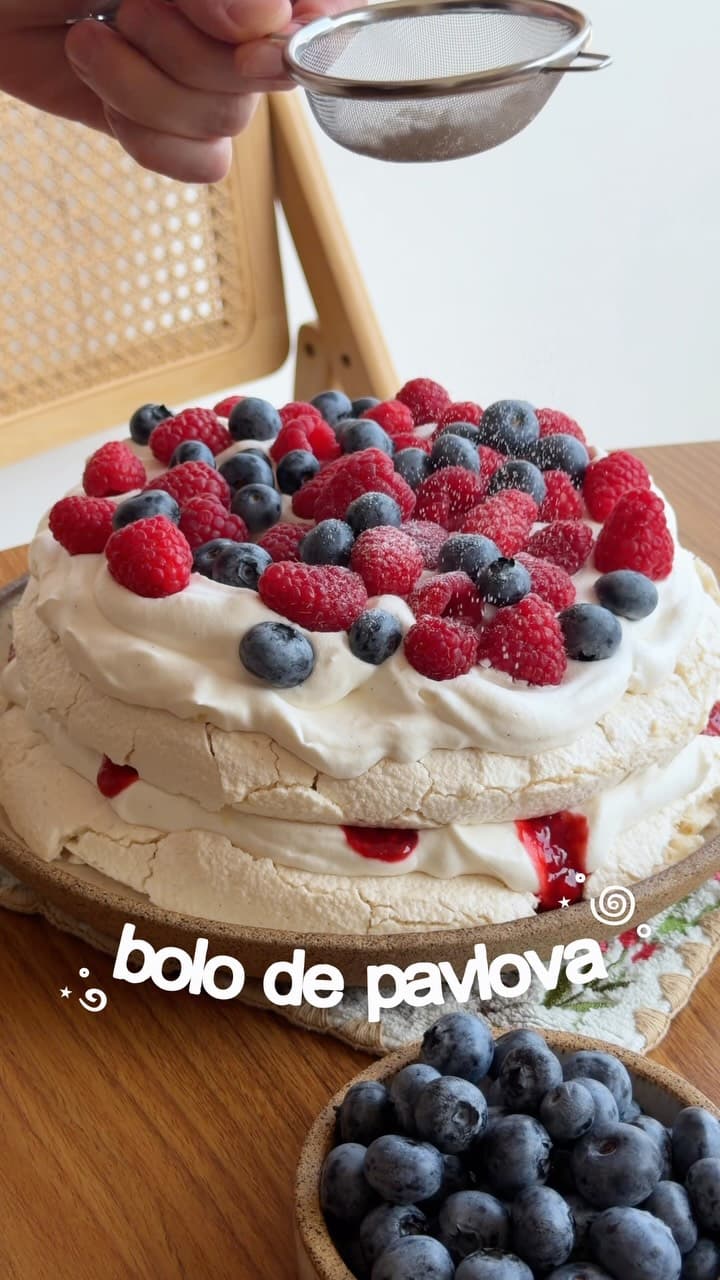 Bolo de Pavlova (sem leite, sem lactose, sem glúten e vegano)