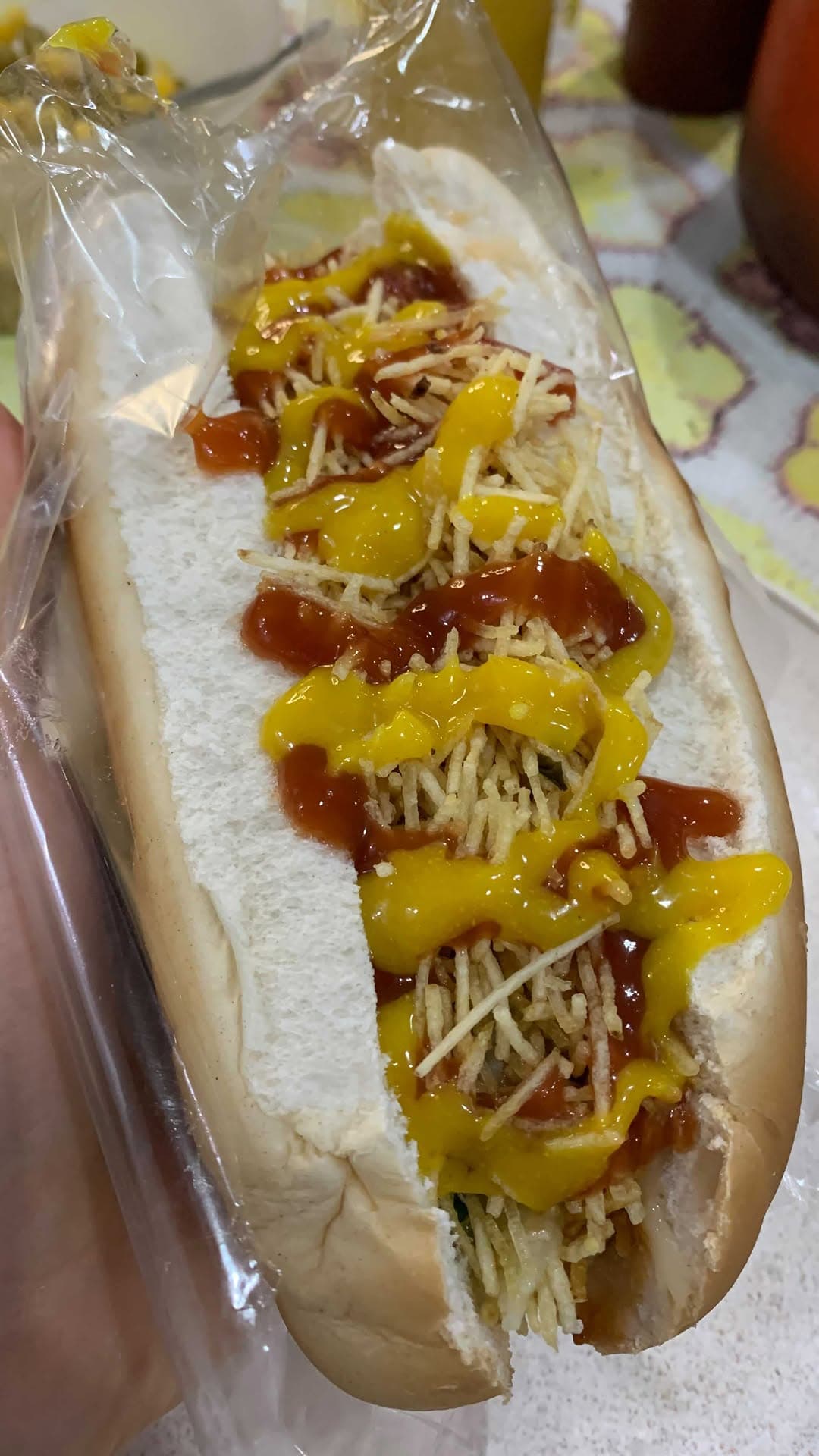 Hot Dog Vegano com Salsicha de Cenoura